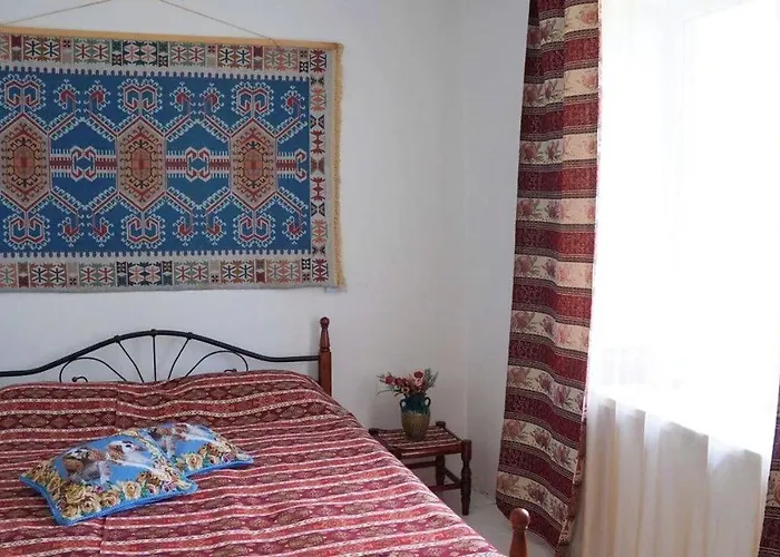 Guest House In Sanahin